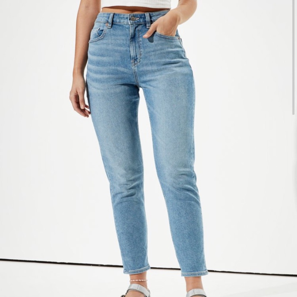 American Eagle Stretchy Mom Jeans